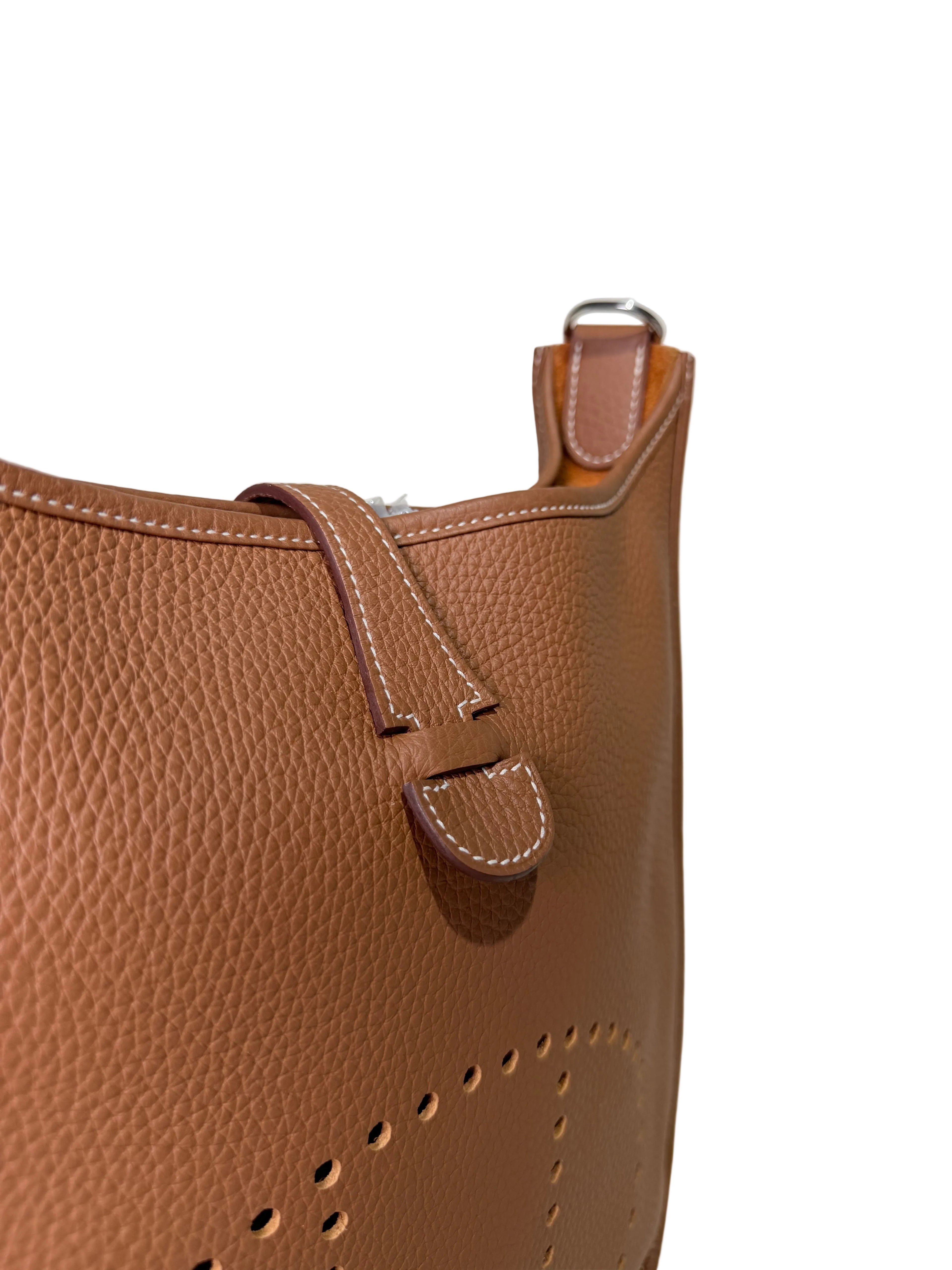 Hermès Evelyne PM Gold on Gold Hardware (Stamp W)
