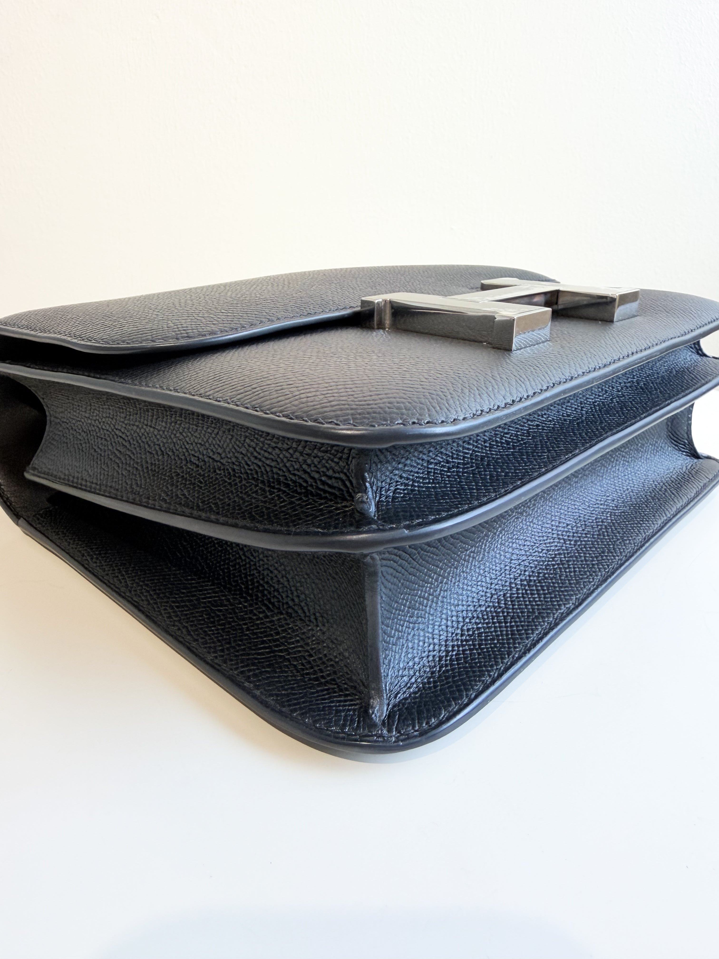 Hermès Constance 24 in Noir Palladium Hardware