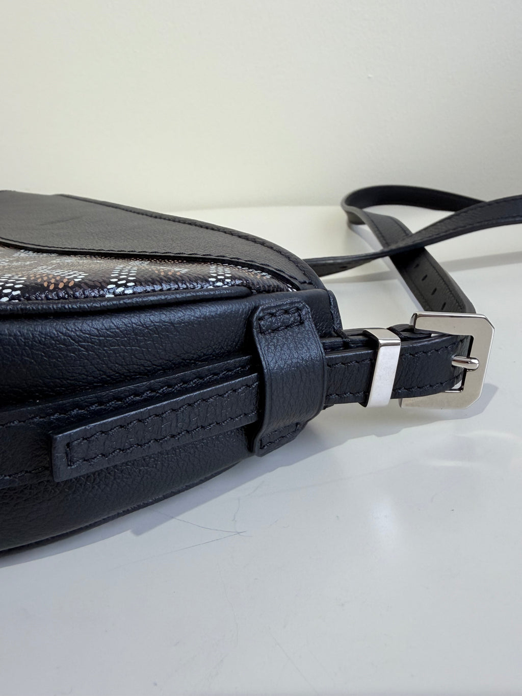 Goyard Hirondelle in Black