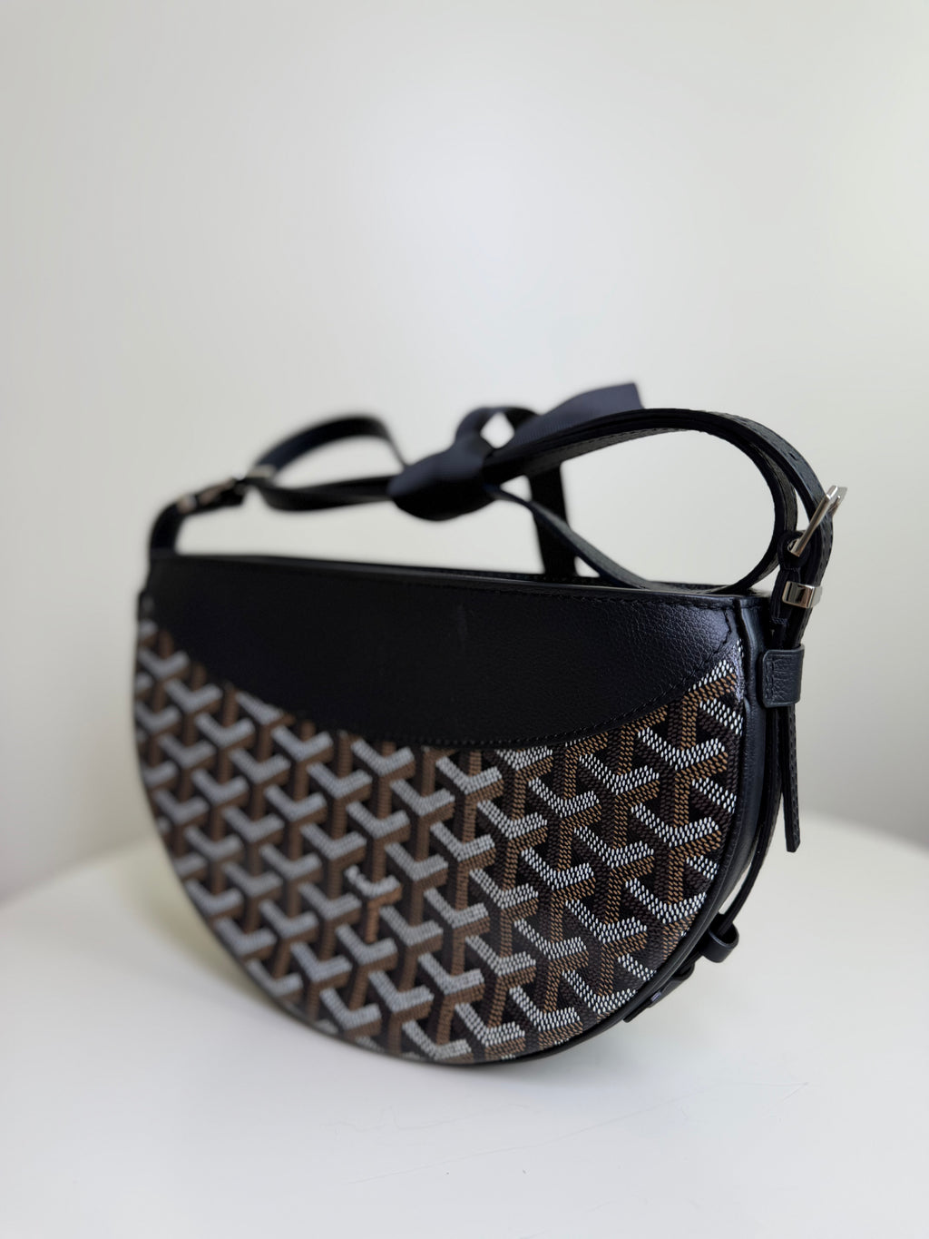 Goyard Hirondelle in Black
